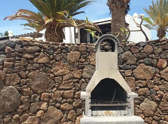 Tisalaya Girigaray Nº25 * Playa Blanca (Lanzarote)